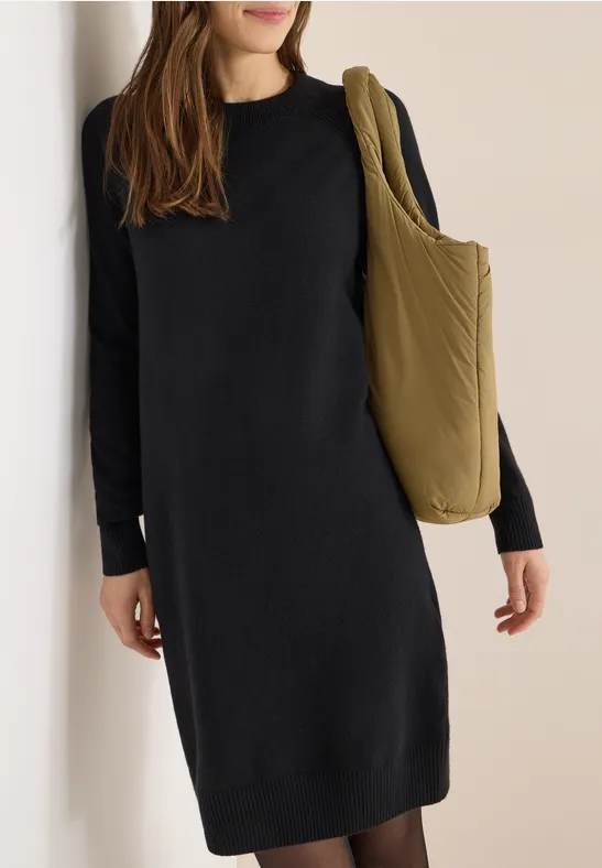 Softes Strickkleid Black