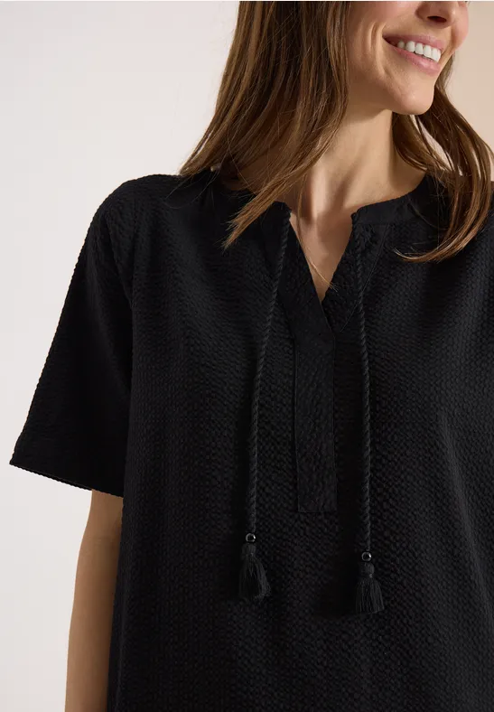 Knielanges Kleid in Seersuckerqualität Black