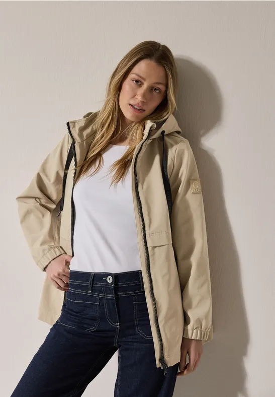 Veste trench courte creamy almond beige