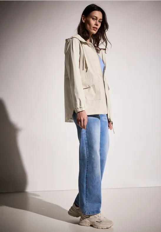Windbreaker beige meringues