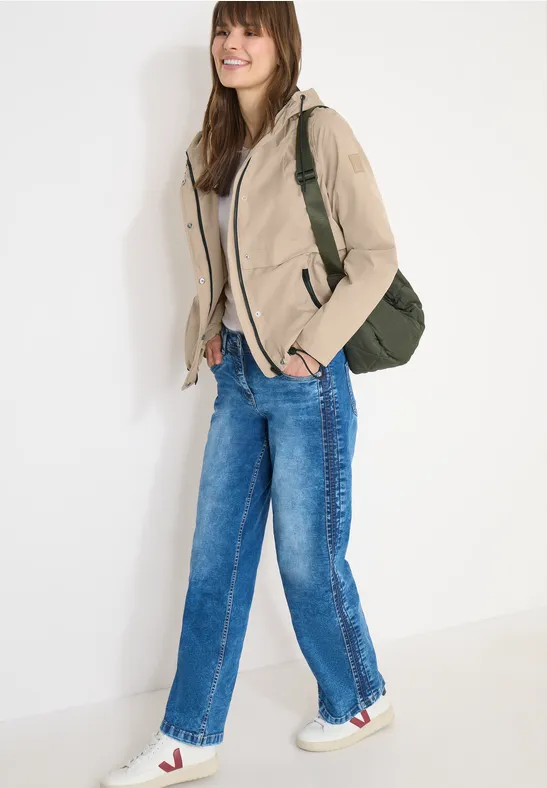 Coupe-vent avec sweat à capuche crispy camel