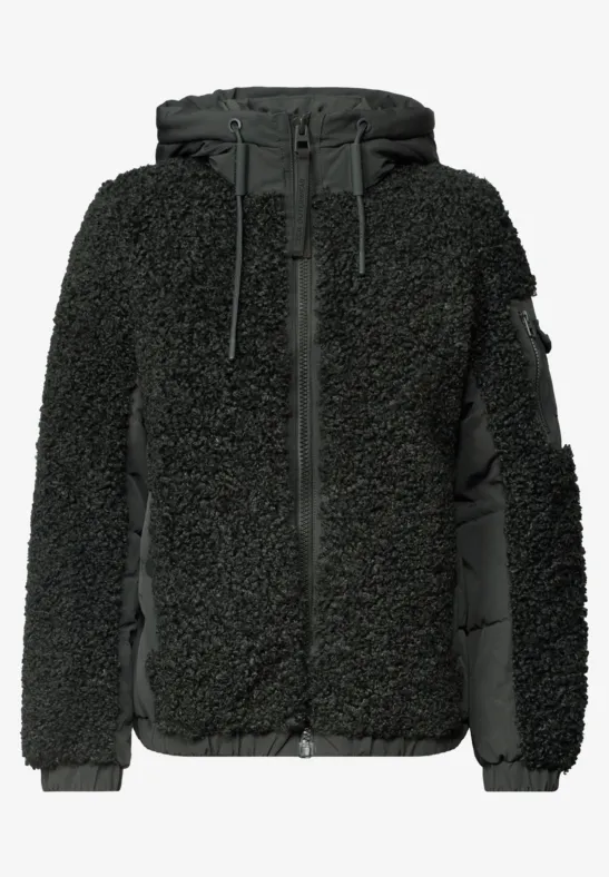 Schwarze Teddy-Fleece-Jacke mit Kapuze und glatten Seiteneinsätzen.