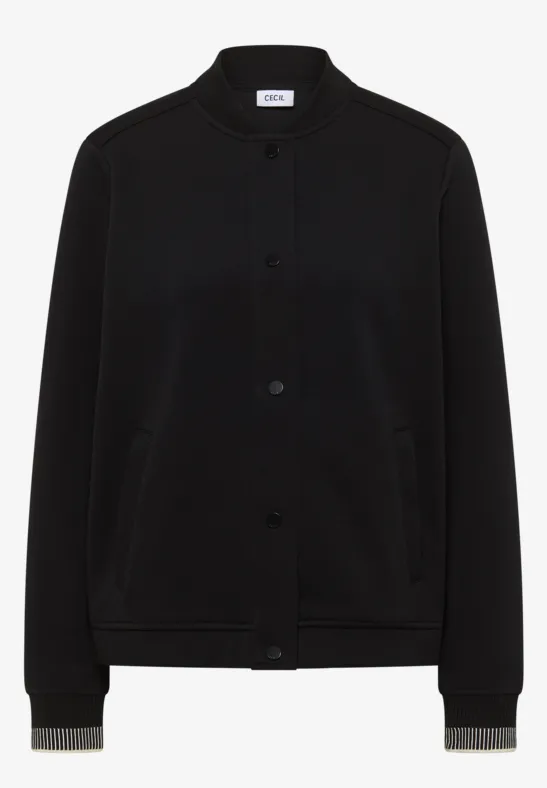 Schlichtes schwarzes Bomberjacke mit Druckknöpfen, seitlichen Taschen und gerippten Bündchen.