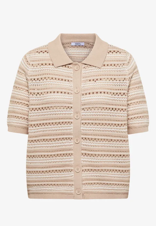 Polo en maille beige à manches courtes, patte de boutonnage et motifs ajourés.