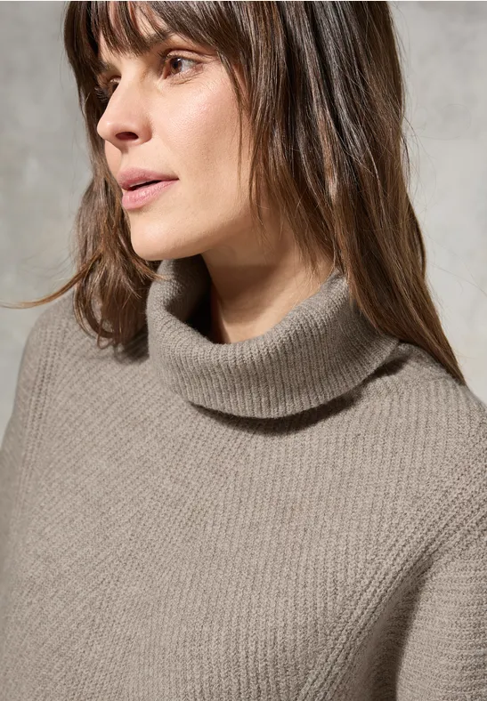 Pull à col roulé milky caramel melange