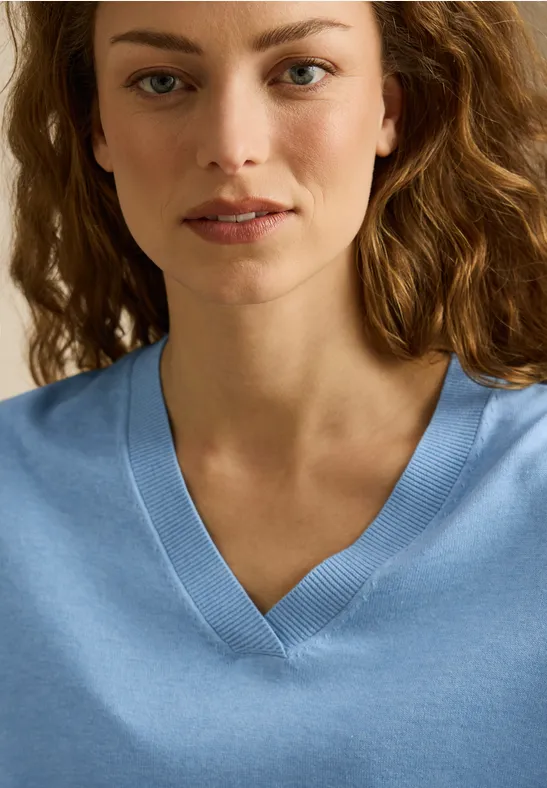 Pull à col en V light blue melange