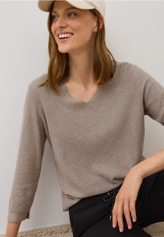 Pull en tricot col V toffee cream melange