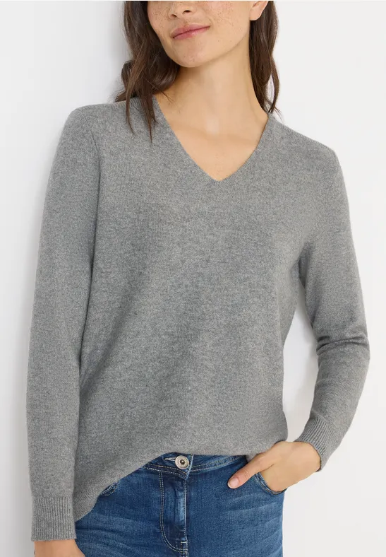 Kuscheliger V-Neck Pullover sporty grey melange
