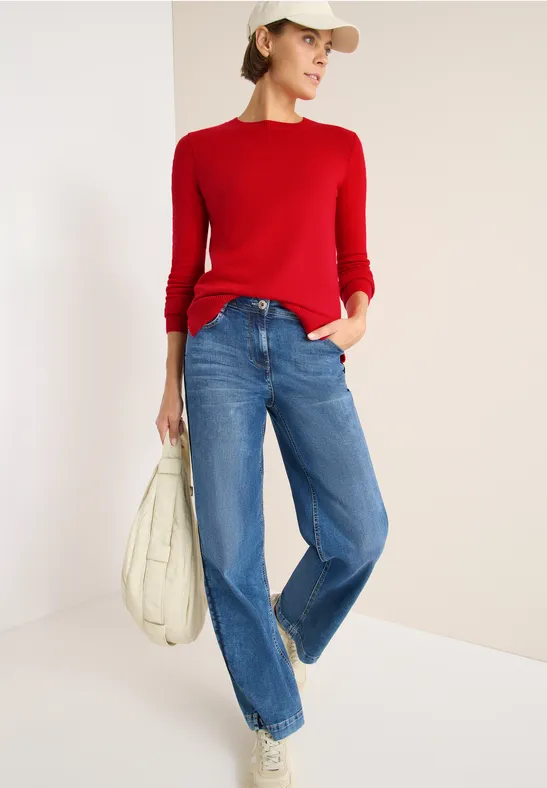 Pull avec détail en tricot fiery red