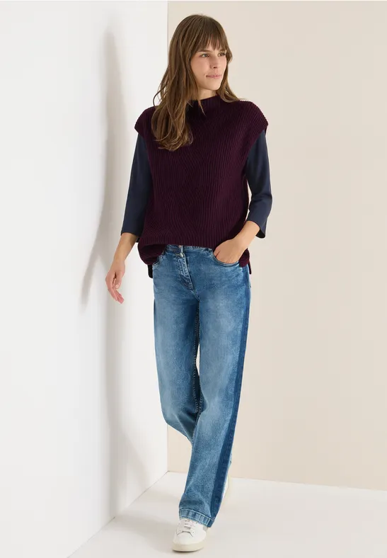 Sweter z dzianinowymi detalami eggplant red