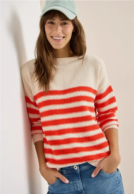 Gestreifter Bouclé Pullover pearl beige