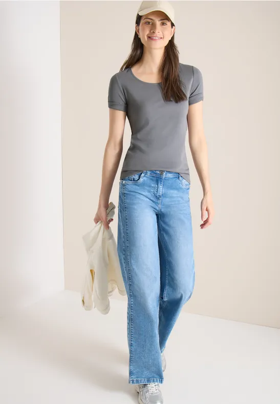 Basic T-Shirt mit Rundhals in Unifarbe graphite light grey