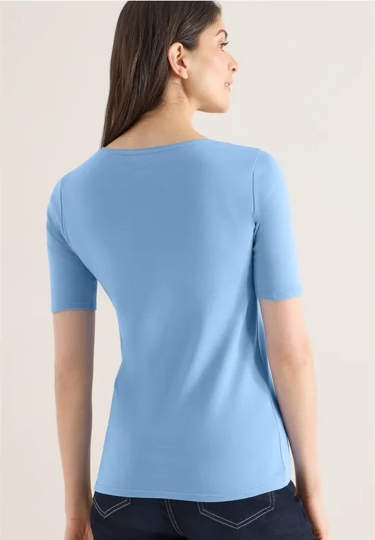 Basic T-Shirt mit Rundhals in Unifarbe cloud blue