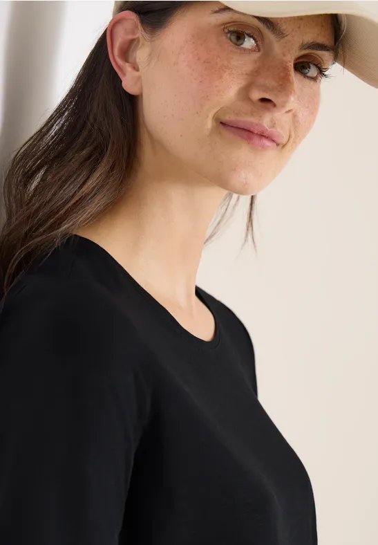 Basic T-Shirt mit Rundhals in Unifarbe Black