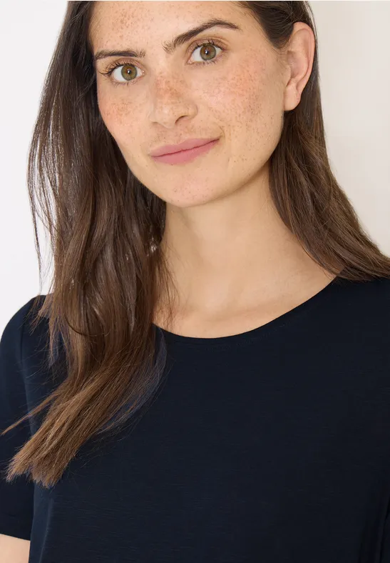 Basic T-Shirt mit Rundhals in Unifarbe universal blue