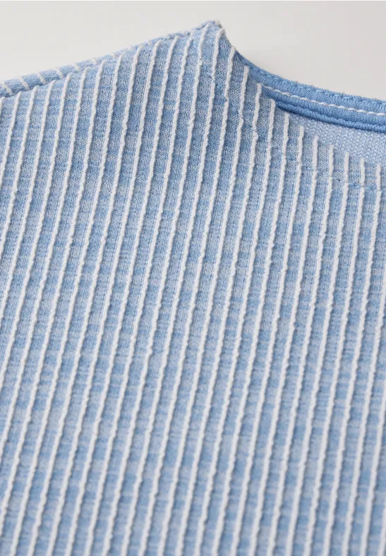 Kurzes Melange Shirt light blue melange