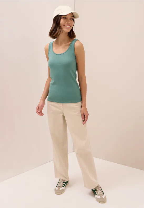 Top basique en couleur unie jewel green