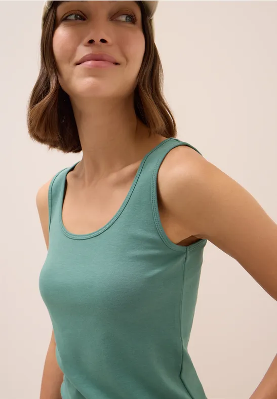 Top basique en couleur unie jewel green