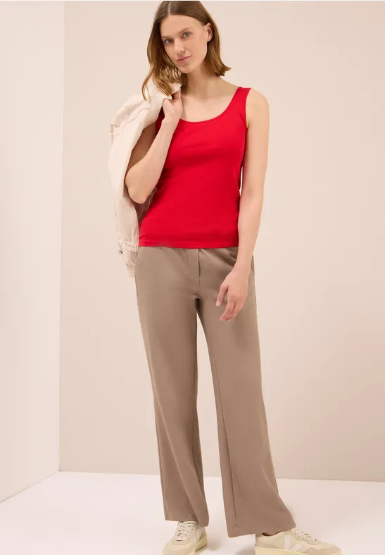 Basic Top in Unifarbe fiery red