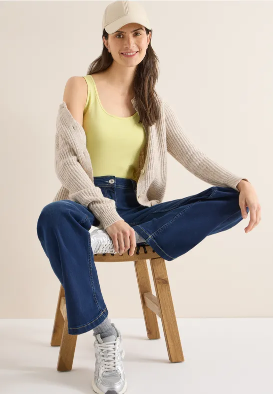 Basic Top in Unifarbe iced yellow