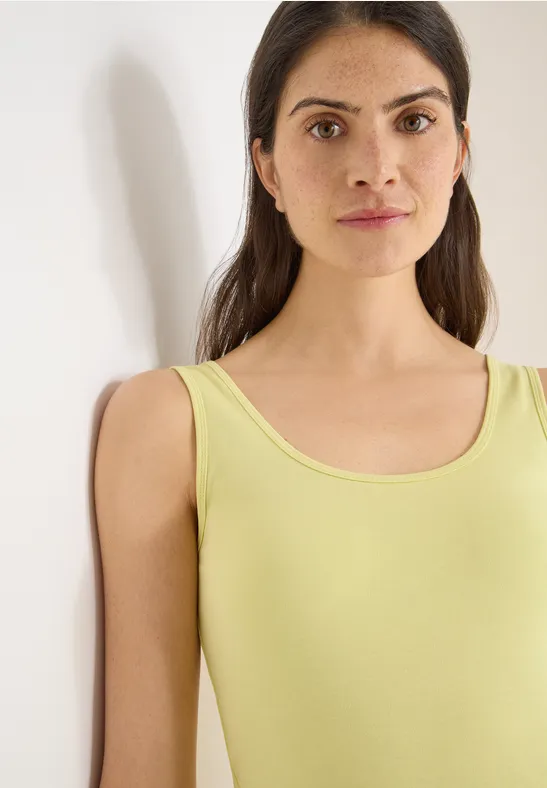 Basic Top in Unifarbe iced yellow