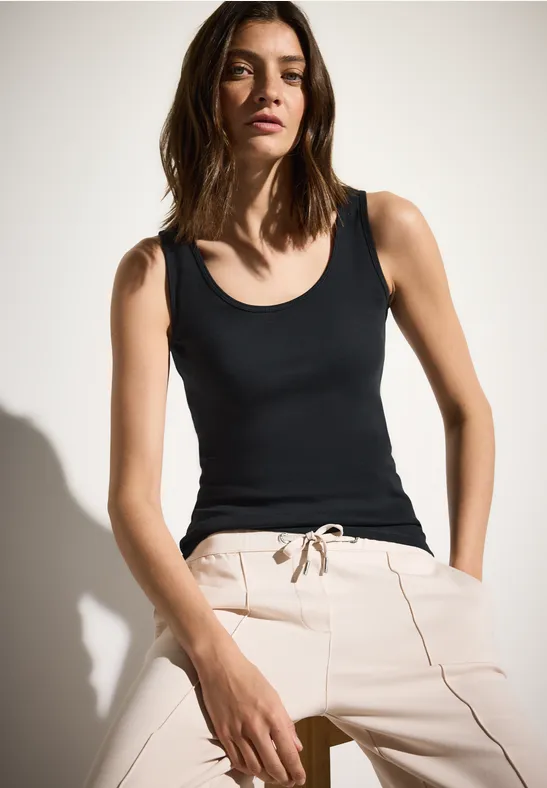 Basic Top Black