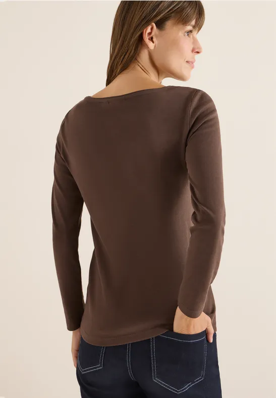 Shirt mit U-Boot-Ausschnitt chocolate mousse