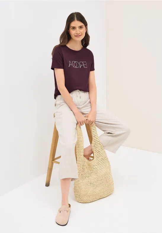 Ausbrenner-Shirt mit Wording mulberry red