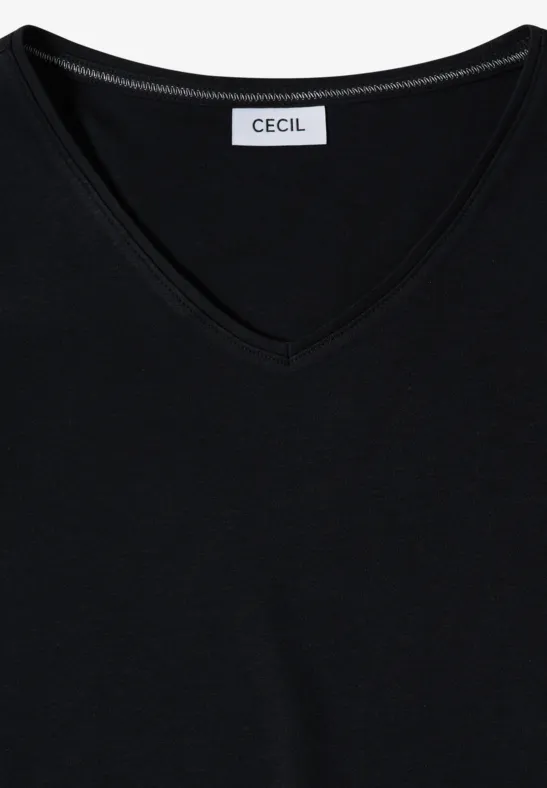 Schwarzes V-Ausschnitt-Shirt mit CECIL-Logo im Nackenbereich.