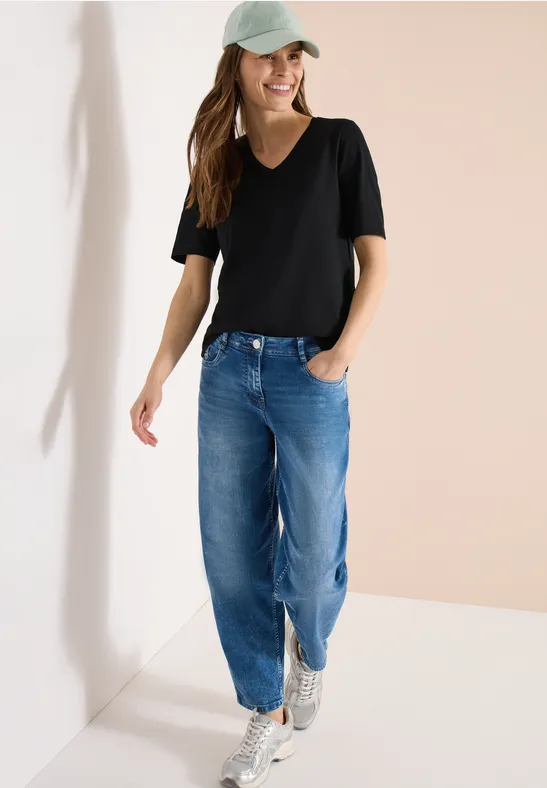 Basic T-Shirt mit V-Neck Black