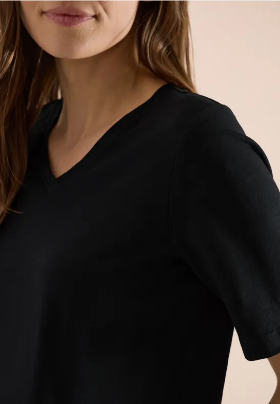 Basic T-Shirt mit V-Neck Black