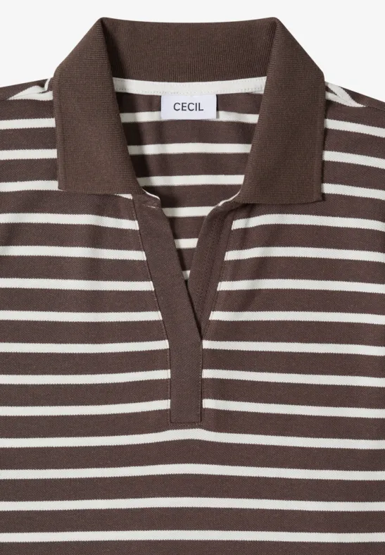 Polo rayé marron et blanc avec petit col et patte à boutons.