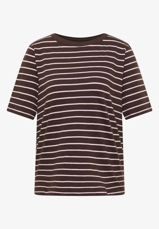 Braunes T-Shirt mit weißen Querstreifen, Rundhalsausschnitt und kurzen Ärmeln.