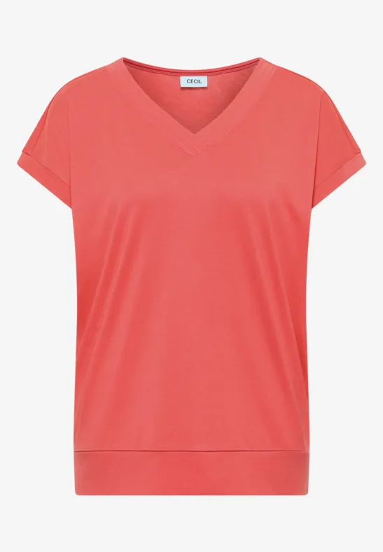 Korallfarbenes Damen-T-Shirt mit V-Ausschnitt, kurzen Ärmeln und geradem Saum.