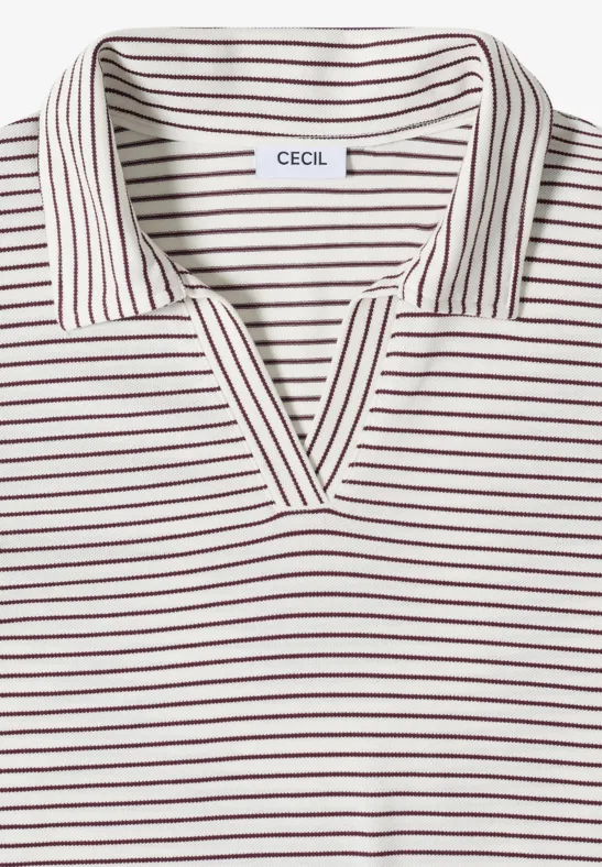 Weißes Poloshirt mit feinen braunen Streifen und V-Kragen.