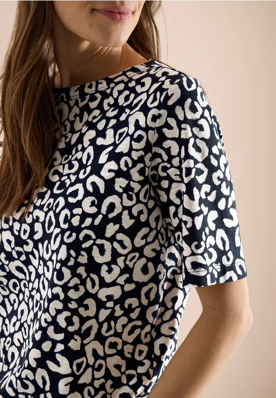 Shirt mit Boatneck und Leo-Print urban dark blue