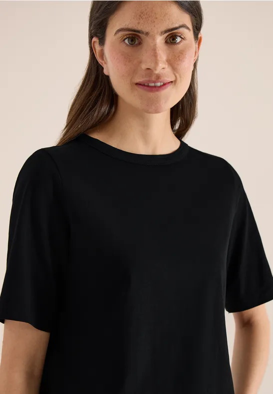 Kurzarm T-Shirt mit U-Boot-Ausschnitt Black