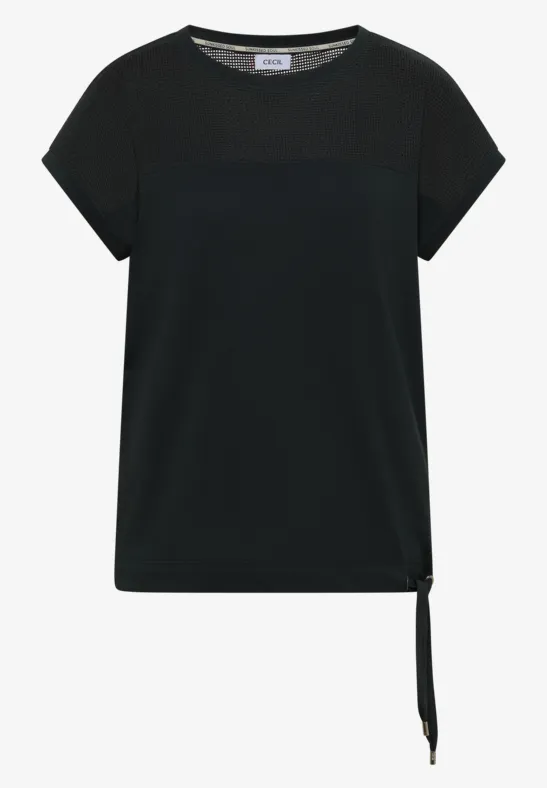 Schwarzes T-Shirt mit kurzen Ärmeln und seitlichem Knotendetail am Saum.