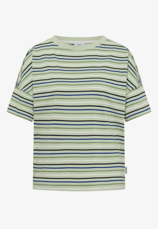 T-shirt ample vert clair à manches courtes avec rayures blanches, bleu marine et vert foncé.