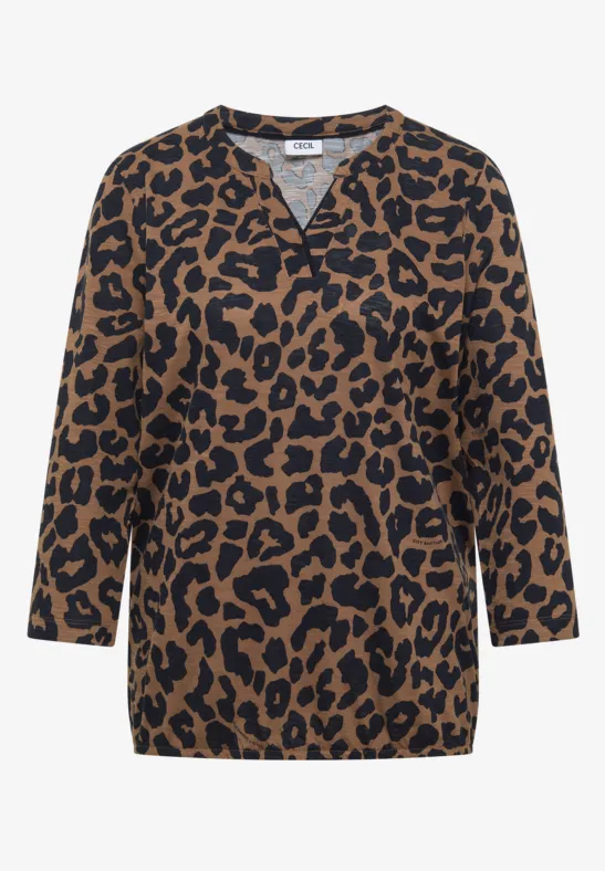 Braun-schwarze Bluse mit Leopardenmuster, V-Ausschnitt und 3/4-Ärmeln.