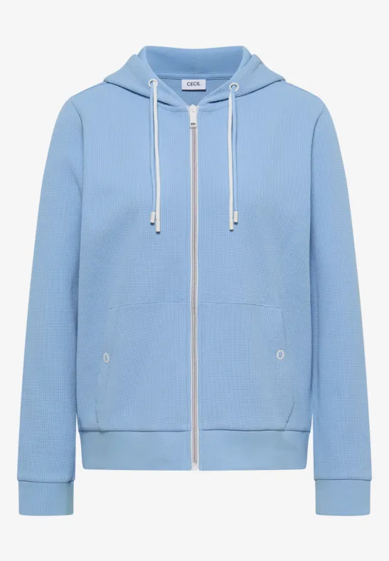 Hellblauer Kapuzenpullover mit Reißverschluss und Kängurutaschen.