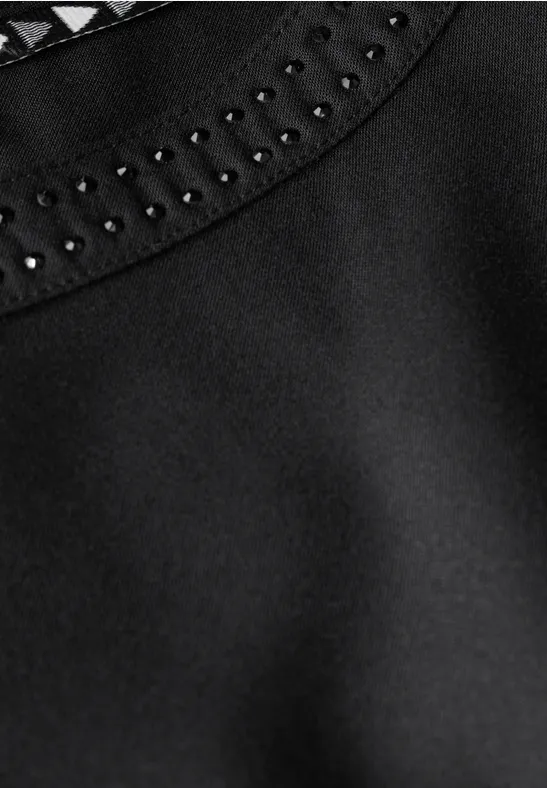 Bluse mit Schmucksteinen Black