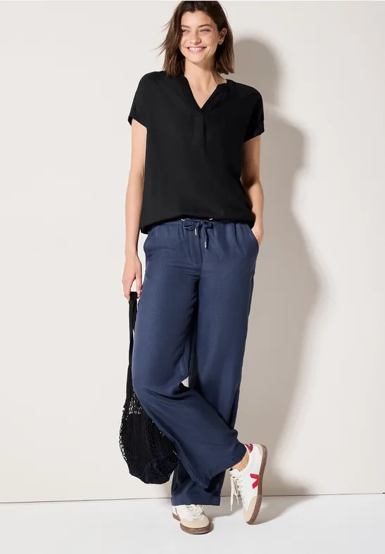 Bluse in Unifarbe Black