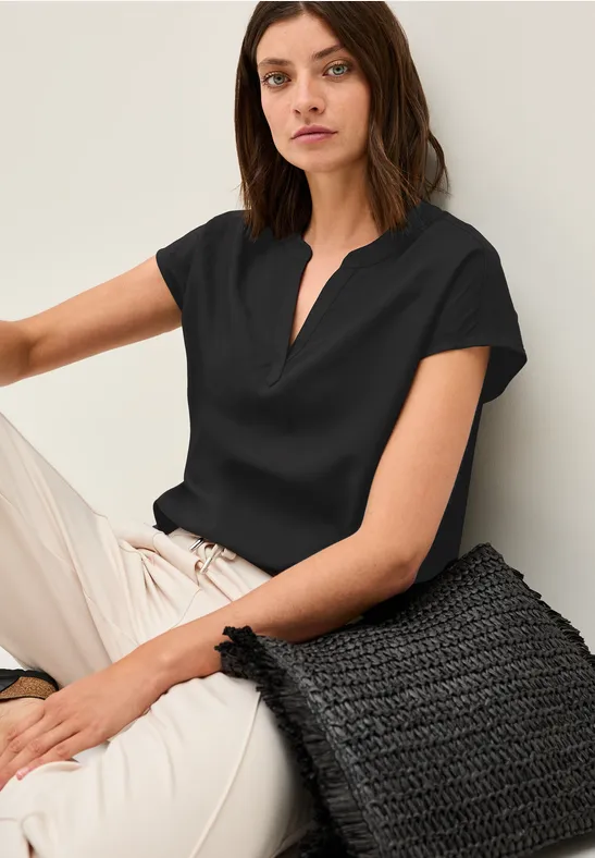 Blusenshirt in Unifarbe Black