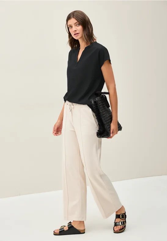 Blusenshirt in Unifarbe Black