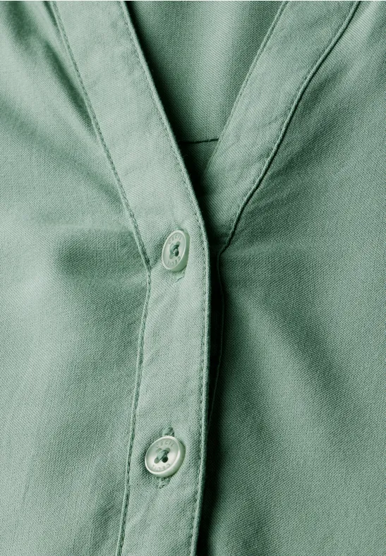 Kurzarmbluse in Unifarbe matcha green