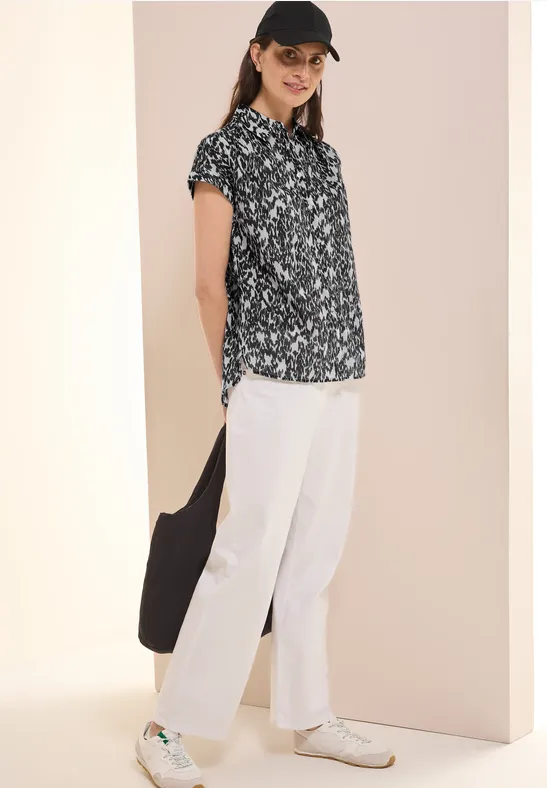 Bluse mit Minimal Print vanilla white