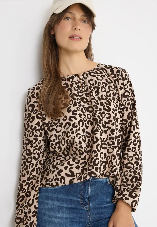Blouse à motifs null