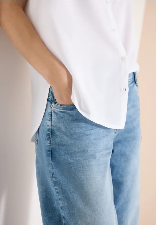 Basic Bluse mit Hemdkragen in Unifarbe White