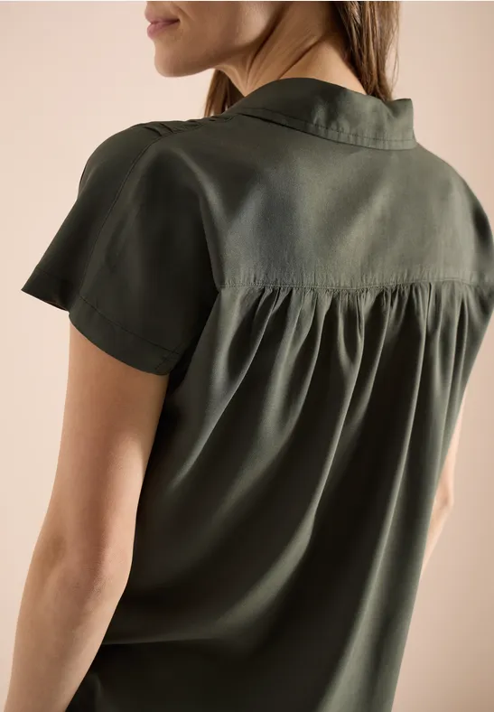 Basic Bluse mit Hemdkragen in Unifarbe khaki